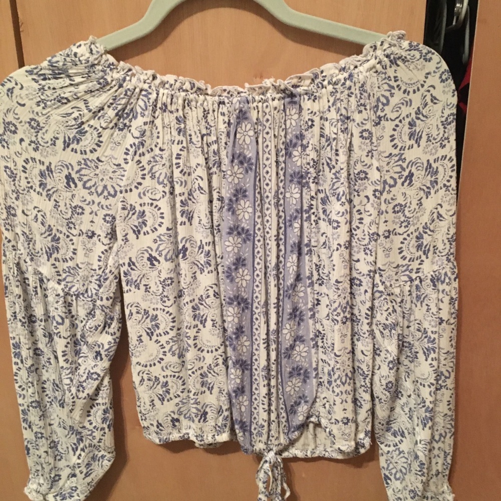 Hollister off-the-shoulder top